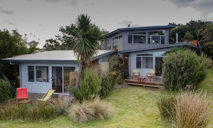 Coles Bay Apartment | Scenic Eagle Peaks at Freycinet - 4-Star Ocean View Retreat