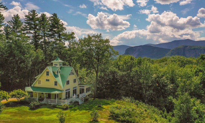 North Conway House | Mountain Retreat: Eagle's View with Hot Tub & Pool Access