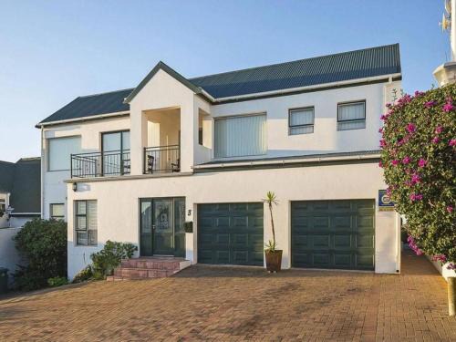 Langebaan House | Unforgettable Eagles View Langebaan with Lagoon Vista