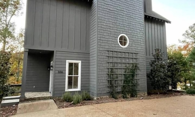 Crane Hill House | Step into Serenity: Dock Access with Suites & Lake Views