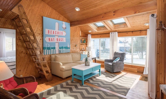 York Beach Cottage | Spacious Retreat for 8, Steps from the Beach with Ocean View