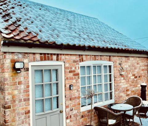 Stoke Bardolph House | Relax at East Bridgford Coach House with Spa & Hot Tub