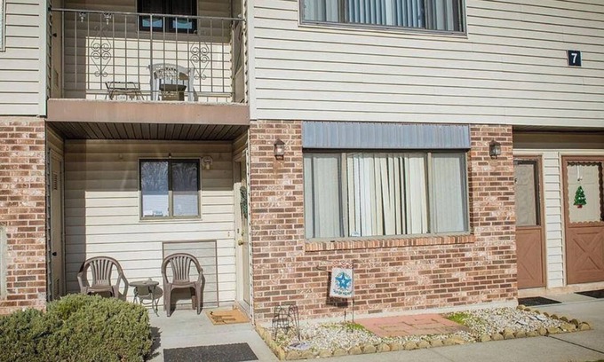 New Haven Condo | East Haven: Your Gateway to Connection and Comfort