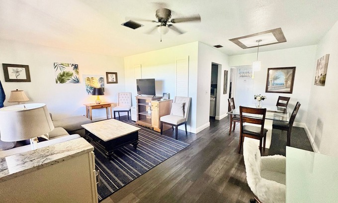 Delray Beach Condo | Pet-Friendly East Haven Tropical Escape Near Atlantic Ave