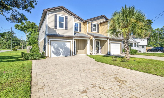 Southeast Pensacola House | Ideal East Hill Retreat: Family-Friendly & Pet Friendly!