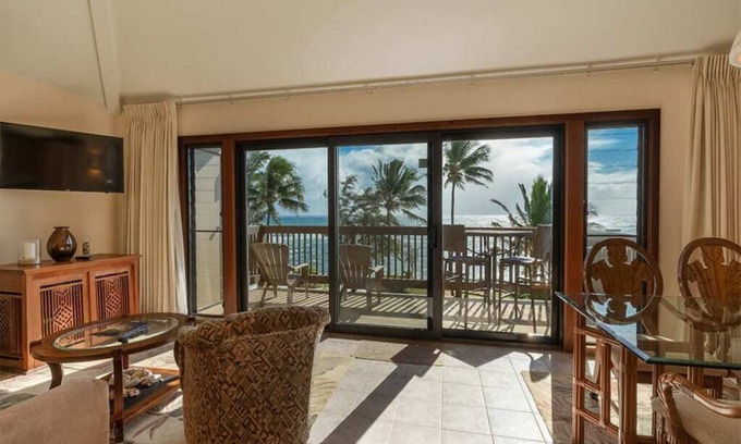 Lihue Condo | Ocean View Retreat with Kitchen & Pool - Kaha Lani 321