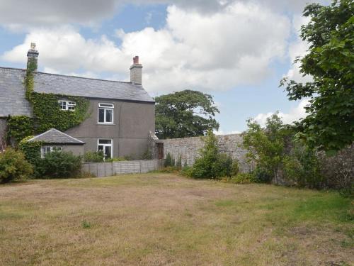 Monknash House | East Monkton Farm Cottage: Top-Rated Family Retreat