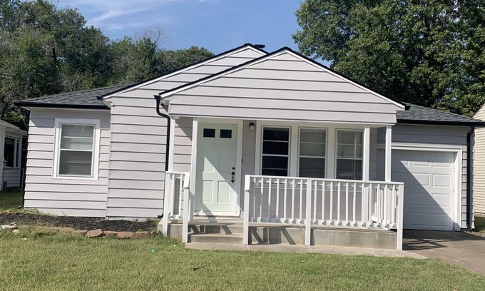 Wichita House | Newly Remodeled 2BR Home on East Side - Guest Rated 9.8