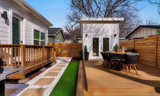 McKinley Heights House | East Side Sanctuary Hot Tub Sauna