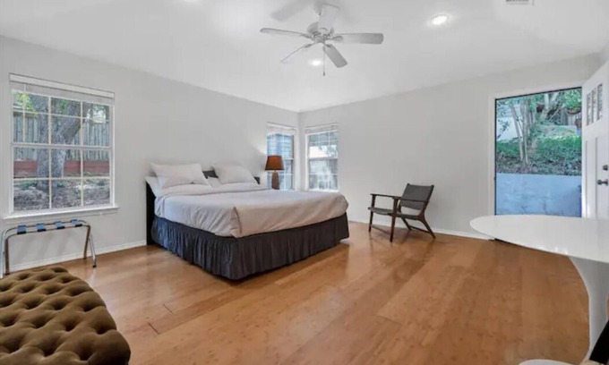 East MLK Apartment | East Side Studio with Private Yard and Kitchenette - 10/10 Rated