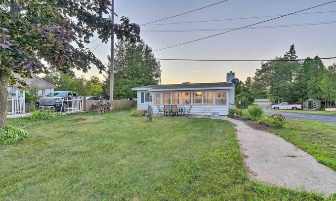 East Tawas Cabin | Serene East Tawas Cabin with Breathtaking Lake Huron Views