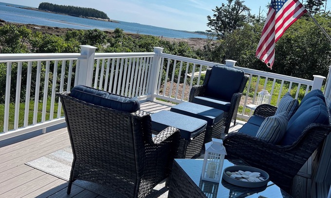 Corea Cottage | Secluded Easterly II Cottage with Oceanfront Views