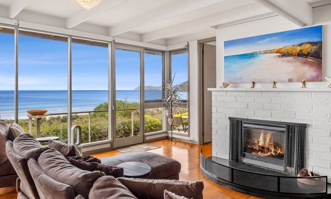 Eastern View House | Eastern Magic | Beach access at your door!