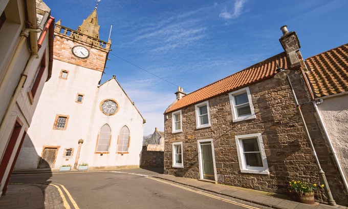 Pittenweem House | Homely Comfort at Easthaven - Perfect for Families & Pets