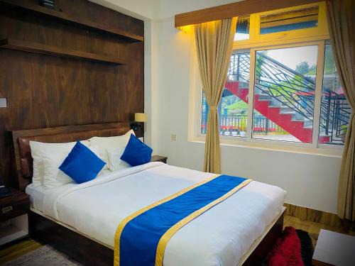 Namsaling Hotel | Discover East On Blue Hotel: Pet-Friendly Retreat Awaits