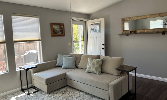 East Side Costa Mesa House | Ideal Retreat Near Disneyland with Ocean View Amenities