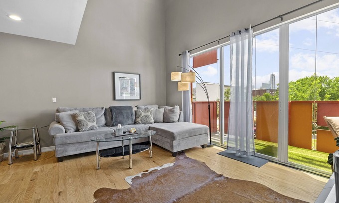 Central East Austin Apartment | Vibrant Eastside Heights: Stylish Loft with Pool & Spa