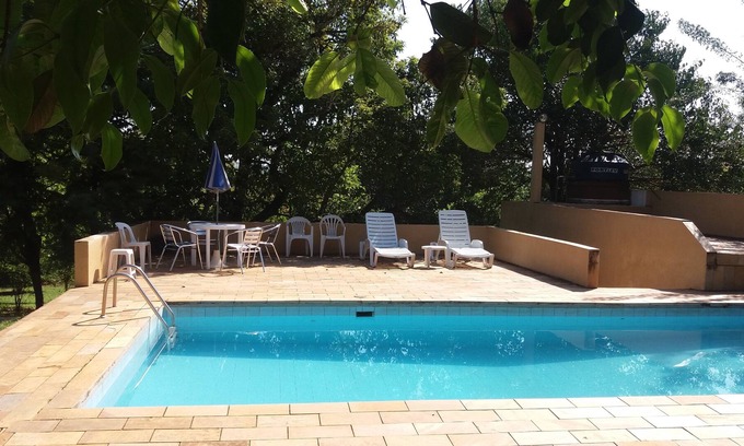 Salto de Pirapora Cottage | Convenient Access and Family-Friendly Amenities Await You