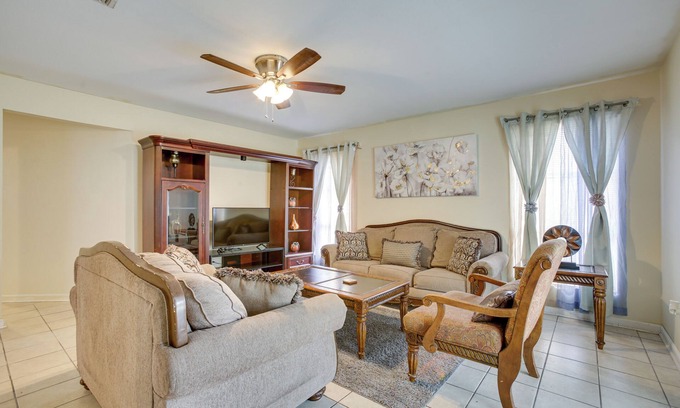 Read Boulevard West House | New Orleans Getaway: Family-Friendly Near Theme Parks!