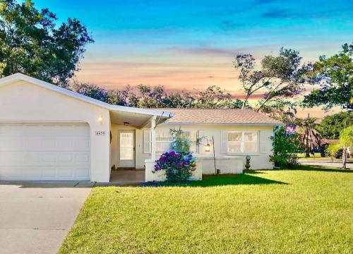 Park Lake Estates House | Elegant Oceanfront Retreat with Billiards and Outdoor Fun