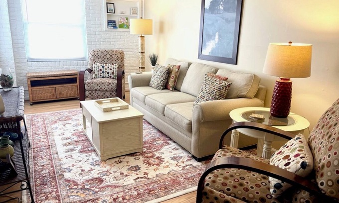 Isle of Palms Condo | Beachside Bliss: 2BR Retreat, Pet-Friendly & Pool Access
