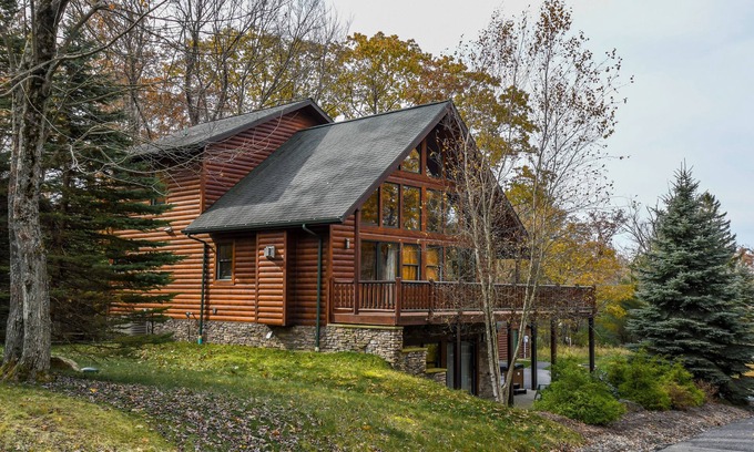 Oakland House | Relaxing Escape Near DCL State Park | Guest Rated 9.4/10