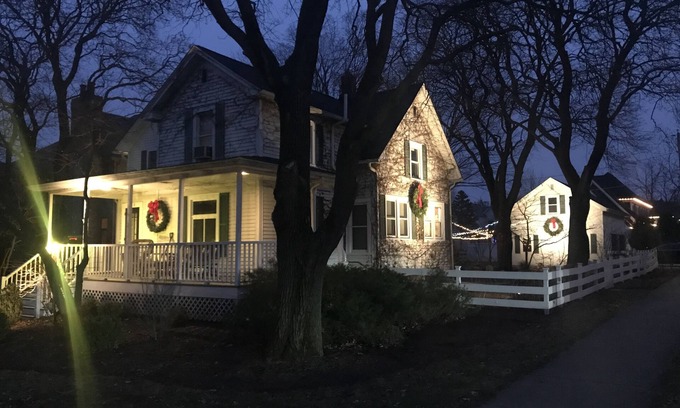 Naperville House | Inviting Ocean View Retreat with Spa & Top Guest Ratings