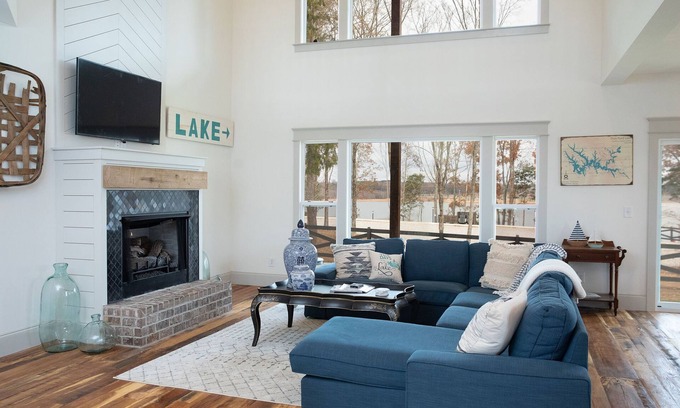 Winchester House | Lakefront Retreat at Tim's Ford Lake with Golf Cart Access