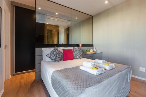 Campo Belo Apartment | Charming Easy Star Studio Near Congonhas with Pool Access