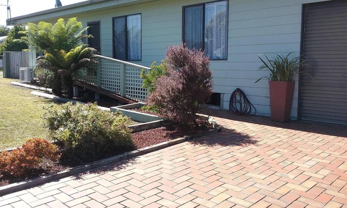 Apollo Bay House | Flexible Booking with Free Cancellation & Ocean View Awaits
