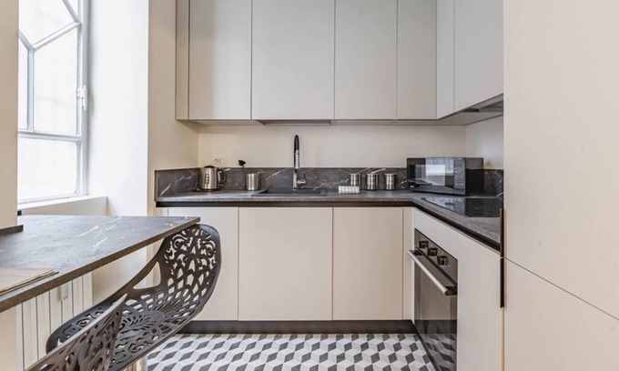 Guastalla Apartment | Easylife - Cozy Hideaway in Milan's Historic Center