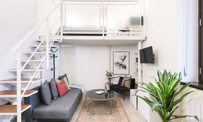 Carrobbio Apartment | Discover Easylife - Cozy Studio in Via Torino's Heart