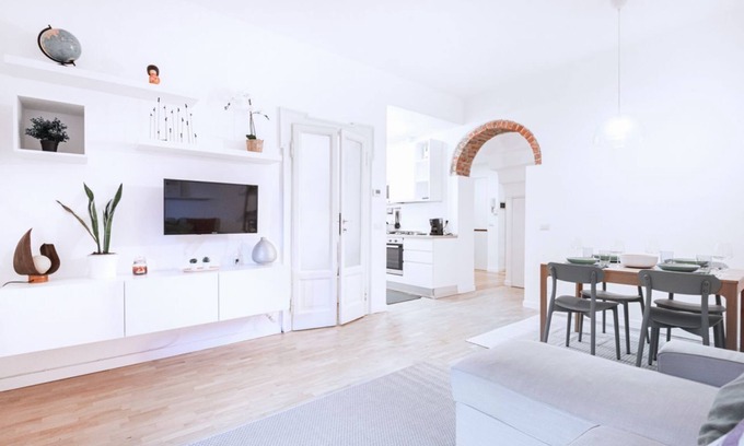 Lazzaretto Apartment | Easylife: Cozy Two-Room Apartment in Buenos Aires