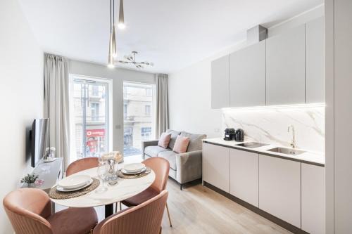 Carrobbio Apartment | Easylife - Duomo Deluxe Apartments #5-11