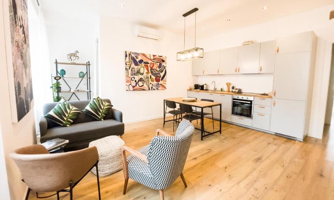 Lazzaretto Apartment | Elegant Easylife Residence in Porta Venezia - Guest Rated 10/10