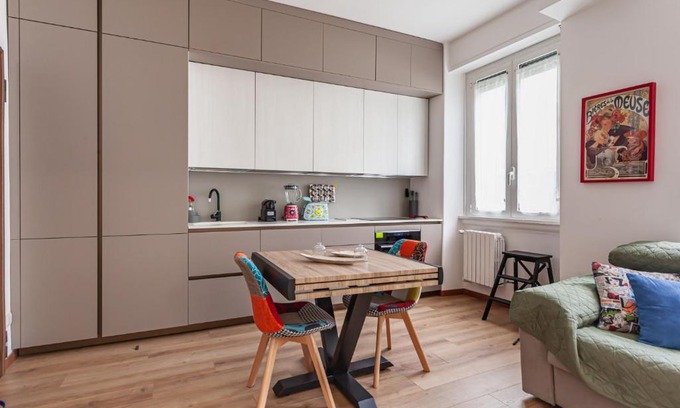 Centro Direzionale Apartment | Convenient Easylife: Child-Friendly Stay in Central Area