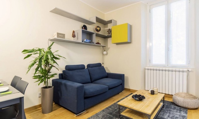 Bullona Apartment | Elegant Stay at Easylife near Arch of Peace with Spa