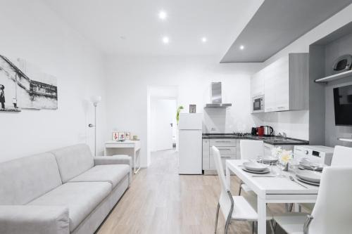 Turro Apartment | Modern Apartment Near Loreto for an Unforgettable Stay