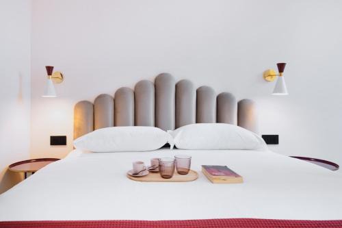 San Vittore Apartment | Stylish Stay at Easylife - Refined Apartment in Sant'Ambrogio