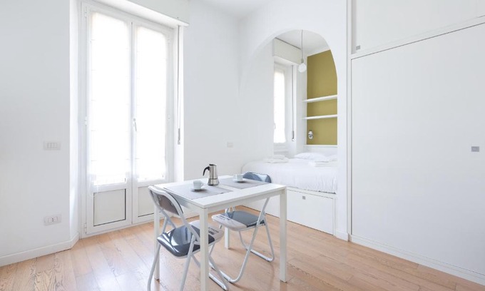 Centro Direzionale Apartment | Inviting Porta Nuova Studio with Balcony - Family Friendly
