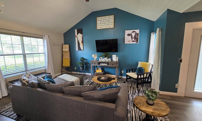 Pooler House | Relax and Unwind in Pooler: Spa, Breakfast & Family-Friendly