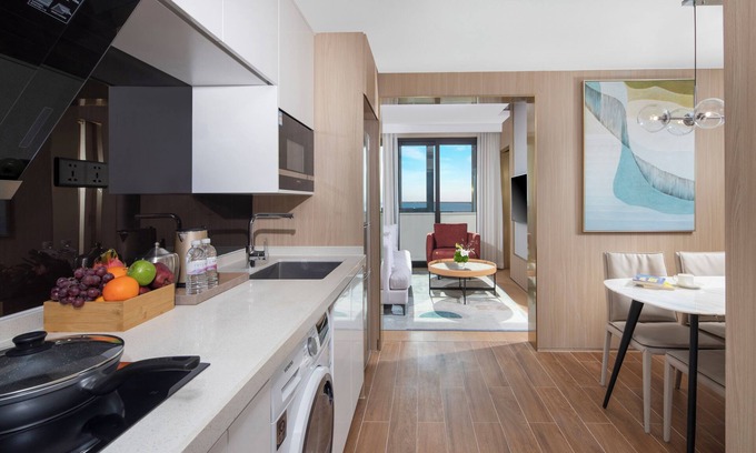 Pudong Apartment | Convenient Eature Residences Lingang: Family-Friendly Stay
