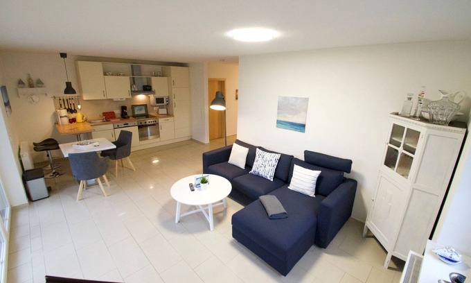Norddeich Apartment | Ebbe: Oceanfront Vacation Paradise with Amazing Amenities