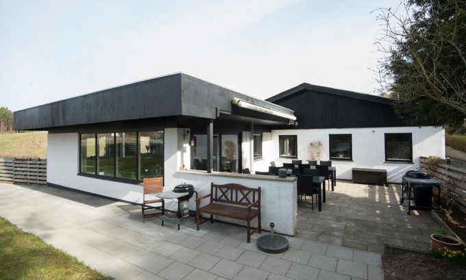 Egsmark Strand Resort | Oceanfront Ebeltoft Feriecenter: Family-Friendly Retreat