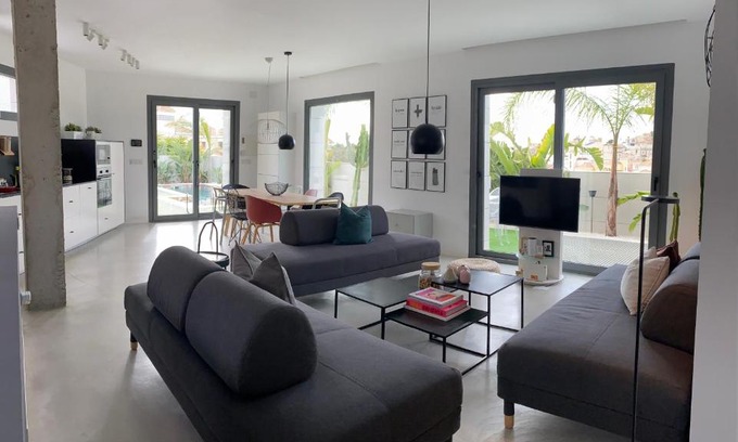 San Miguel de Salinas House | Experience EBLICórner S: Family-Friendly with Pool & Hot Tub