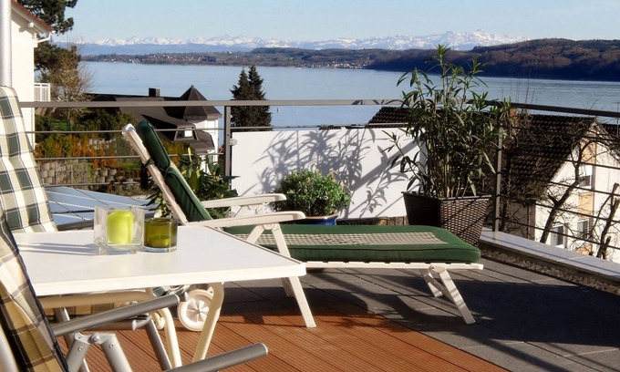 Sipplingen Apartment | EC Apartment: Breathtaking Sea and Alpine Views Await