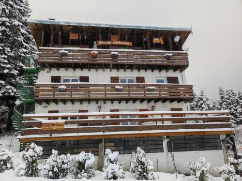 Chalmazel-Jeansagniere Bed & Breakfast | Discover Echo des montagnes: Family-Friendly Retreat
