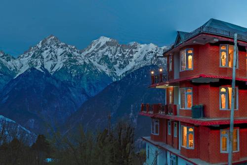 Kalpa Hotel | Budget-Friendly Stay at Echor - The Alpine Crest Hotel