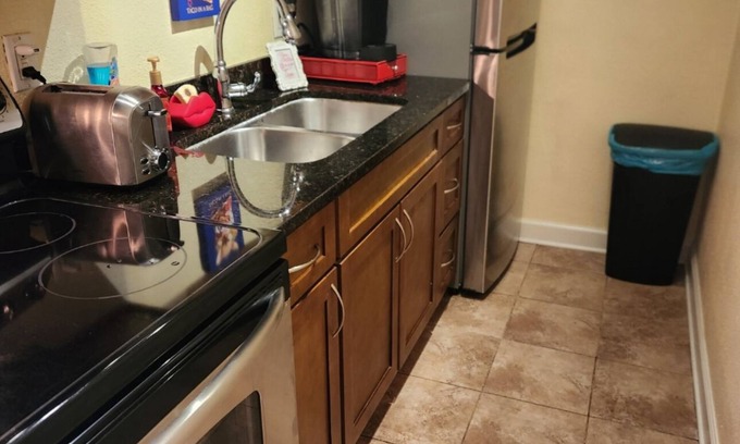 South Congress Condo | Eclectic 1-bedroom condo in charming downtown Austin
