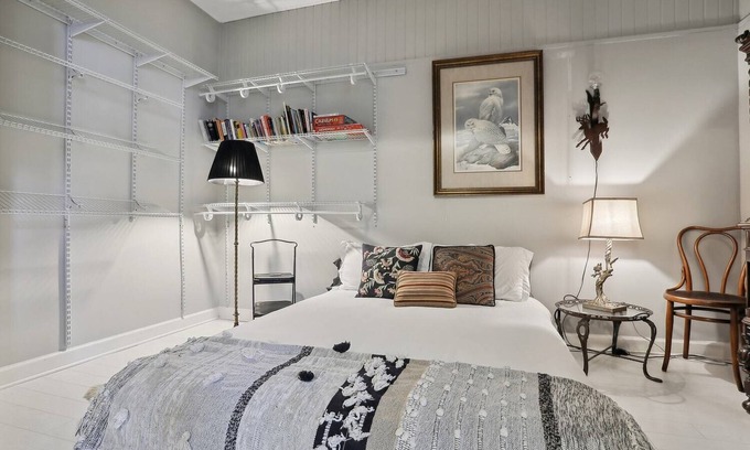 Mid City South House | Unique 2 Bedroom Home with Oceanfront Views and Kitchen